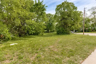 3711 Carpenter Avenue, Dallas, TX 75210 - Photo 2