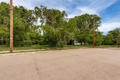 3711 Carpenter Avenue, Dallas, TX 75210 - Photo 6