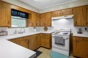 815 S 8th Ave, Teague, TX 75860 - Photo 8
