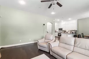 7224 Chief Spotted Tail Dr, McKinney, TX 75070 - Photo 6