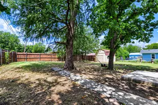 123 S 2nd St, Sanger, TX 76266 - Photo 26