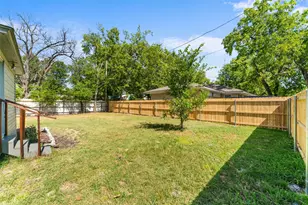 612 E 8th St, Kemp, TX 75143 - Photo 14