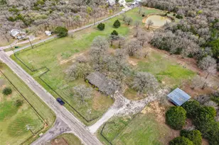 2568 County Rd 310, Cleburne, TX 76031 - Photo 30