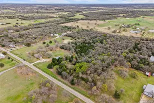 2568 County Rd 310, Cleburne, TX 76031 - Photo 28