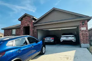 1452 Stuarts Frst Dr, Denton, TX 76207 - Photo 2