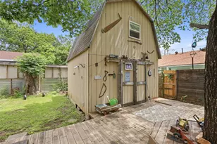 106 May Ave, Cleburne, TX 76031 - Photo 22