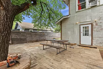 106 May Avenue, Cleburne, TX 76031 - Photo 4