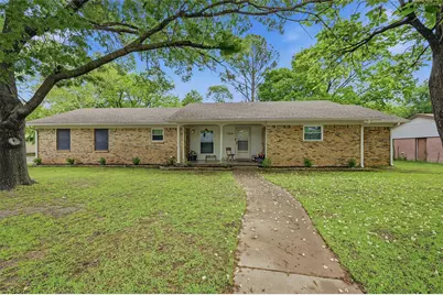 1914 Laurel Road, Gainesville, TX 76240 - Photo 1
