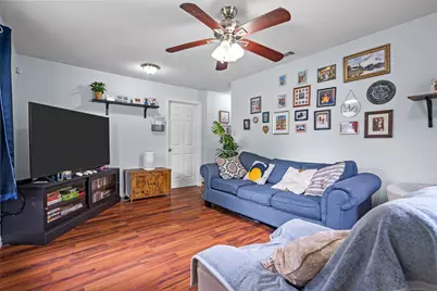 2539 Sharon Street, Dallas, TX 75211 - Photo 2