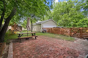 2539 Sharon St, Dallas, TX 75211 - Photo 1