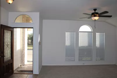 6005 Western Pass, Fort Worth, TX 76179 - Photo 4