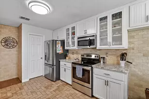 1325 Downwood Dr, Burleson, TX 76028 - Photo 14