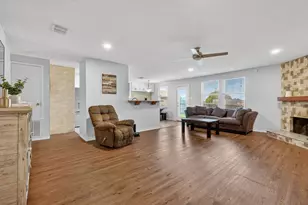 1325 Downwood Dr, Burleson, TX 76028 - Photo 8