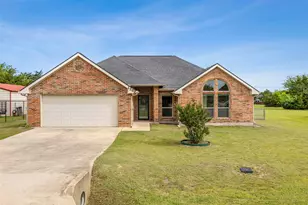 1209 Southview Dr, Waxahachie, TX 75165 - Photo 2