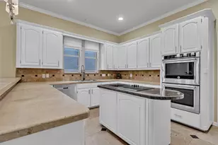 6205 Skylark Cir, North Richland Hills, TX 76180 - Photo 10