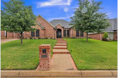6205 Skylark Circle, North Richland Hills, TX 76180 - Photo 2