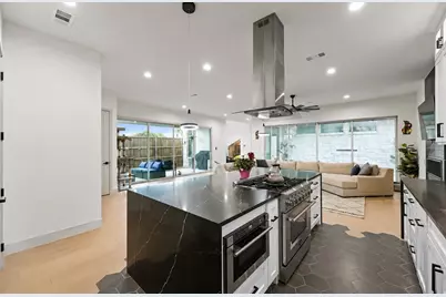 6715 Tyree Street, Dallas, TX 75209 - Photo 10
