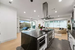 6715 Tyree St, Dallas, TX 75209 - Photo 10