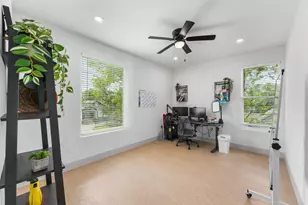 6715 Tyree St, Dallas, TX 75209 - Photo 32
