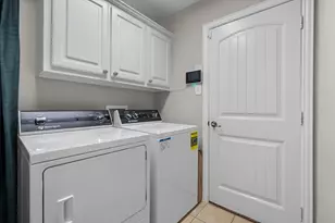 2647 Waterfront Dr, Grand Prairie, TX 75054 - Photo 20