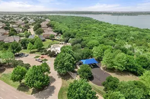 2647 Waterfront Dr, Grand Prairie, TX 75054 - Photo 36