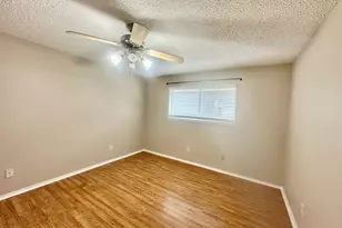 2832 Shady Brook Dr, Bedford, TX 76021 - Photo 6