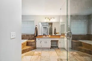 2735 Meadow Ln, Reno, TX 75462 - Photo 18
