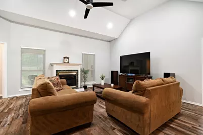 2735 Meadow Lane, Reno, TX 75462 - Photo 10