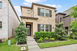 612 Courtyard Ln, Irving, TX 75039 - Photo 2