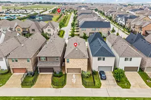 612 Courtyard Ln, Irving, TX 75039 - Photo 38