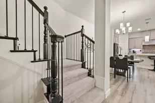 612 Courtyard Ln, Irving, TX 75039 - Photo 24