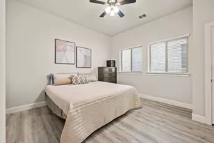 612 Courtyard Ln, Irving, TX 75039 - Photo 22