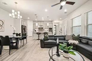 612 Courtyard Ln, Irving, TX 75039 - Photo 12