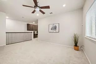 612 Courtyard Ln, Irving, TX 75039 - Photo 26