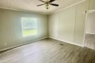 723 Highland Cir, Springtown, TX 76082 - Photo 6