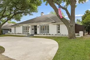 6418 Malcolm Dr, Dallas, TX 75214 - Photo 2