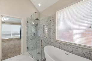 801 Coralberry Dr, McKinney, TX 75072 - Photo 18