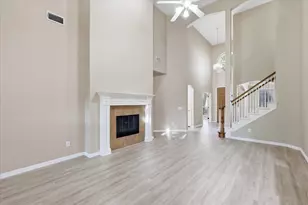 801 Coralberry Dr, McKinney, TX 75072 - Photo 10