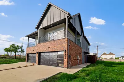 2406 Merlin Street, Dallas, TX 75215 - Photo 1