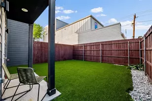 2406 Merlin St, Dallas, TX 75215 - Photo 32