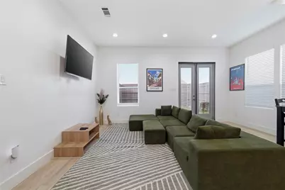 2406 Merlin Street, Dallas, TX 75215 - Photo 4