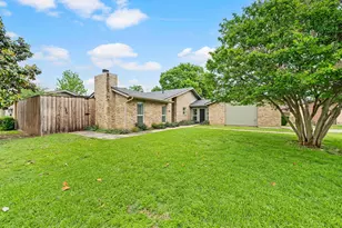 901 Shady Creek Ln, Bedford, TX 76021 - Photo 4