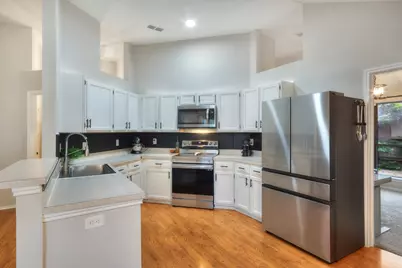 1665 N Valley Parkway, Lewisville, TX 75077 - Photo 10