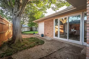 2909 Hillcrest Dr, Irving, TX 75062 - Photo 30