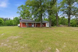 1085 Dukes Rd, Kennard, TX 75847 - Photo 38