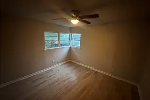 2908 Binyon St, Fort Worth, TX 76133 - Photo 8