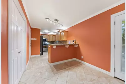 819 Del Mar Lane, Arlington, TX 76012 - Photo 14