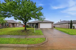 2628 Rockport Ln, Little Elm, TX 75068 - Photo 2
