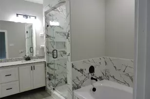 210 Holiday Dr, Gun Barrel City, TX 75156 - Photo 10