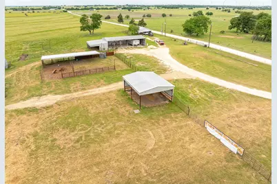 1010 County Road 382, Era, TX 76238 - Photo 20